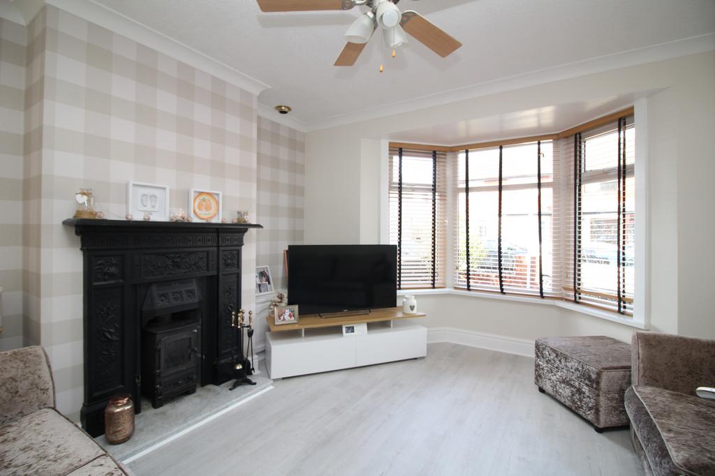 Abercrombie Road, Fleetwood, FY7 3 bed semidetached house £132,000