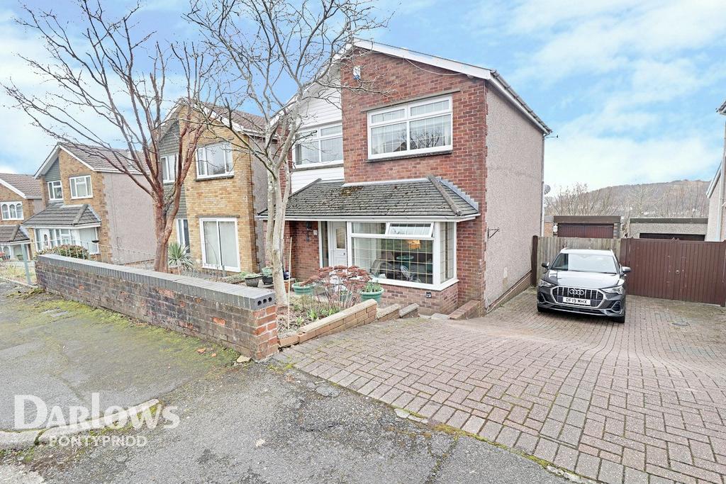Park Prospect, Pontypridd 3 bed detached house £200,000