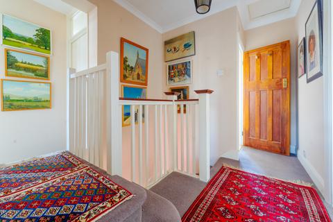 22 Burnham Drive, Worcester Park, KT4 8SF