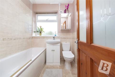 44a Brooklands Gardens, Hornchurch, RM11 2AE