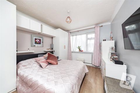 44a Brooklands Gardens, Hornchurch, RM11 2AE