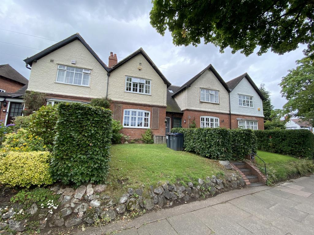 North Gate, Harborne, Birmingham, B17 9EP 3 bed terraced house £1,200