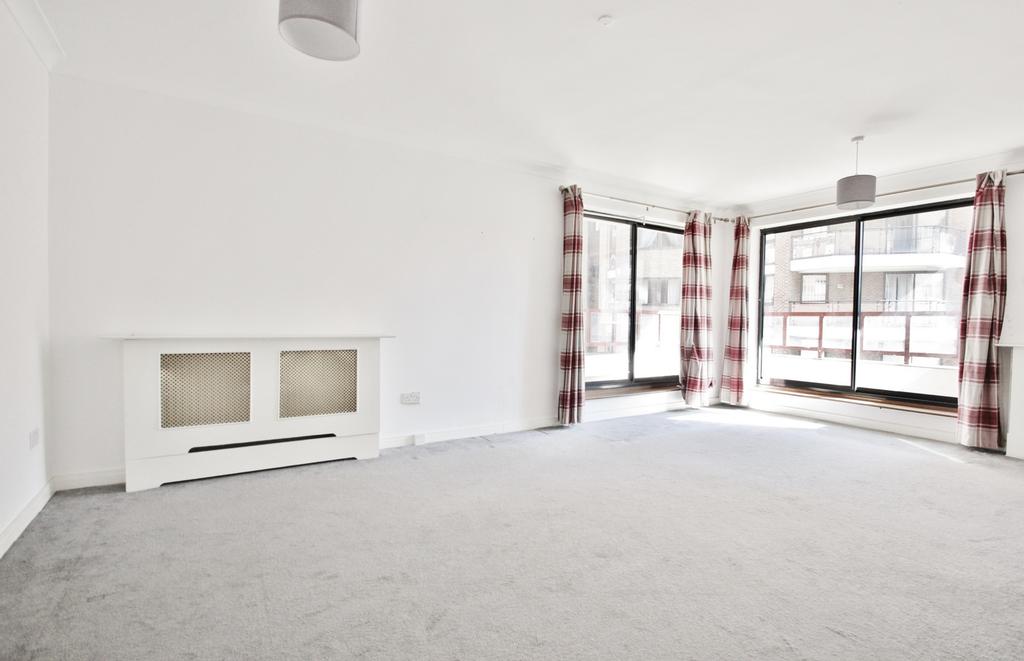Regent House, Windsor Way... 2 bed flat £2,700 pcm (£623 pw)