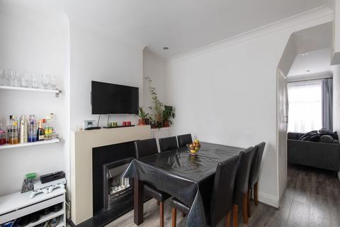 19 Cobden Road, London, SE25 5NY