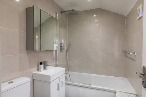 19 Cobden Road, London, SE25 5NY