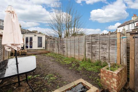 19 Cobden Road, London, SE25 5NY