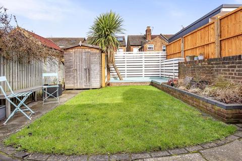 9 Artillery Road, Guildford, GU1 4NW