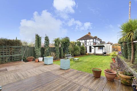 125 Durlston Road, Kingston Upon Thames, KT2 5RS