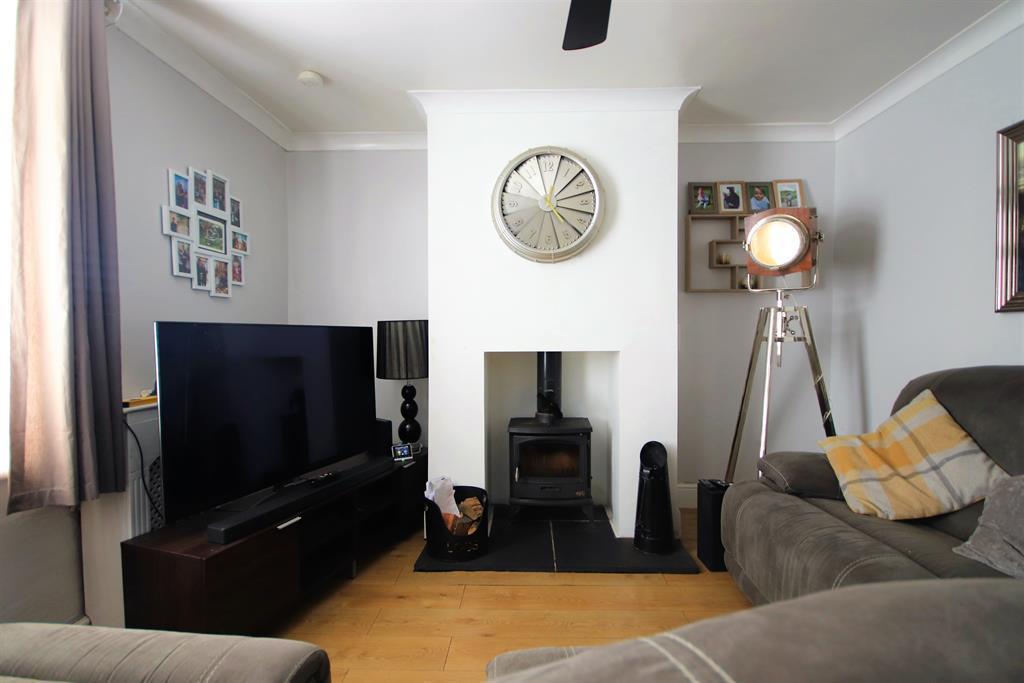Kirkhall Lane, Leigh, WN7 1SA 2 bed terraced house £90,000