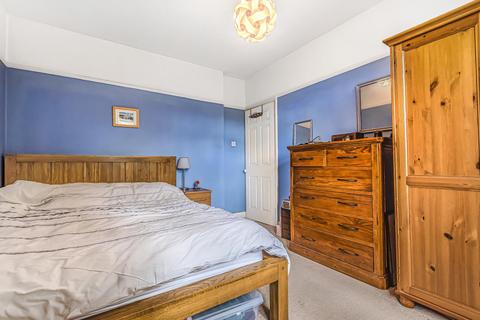 4a Brockham Close, London, SW19 7EQ