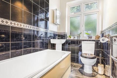 4a Brockham Close, London, SW19 7EQ