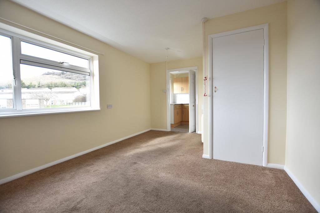 Holywell Avenue, Folkestone, CT19 1 bed retirement property £450 pcm