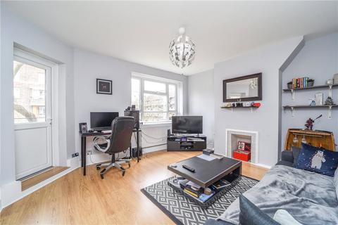 33 Lawrence Close, London, W12 7ND