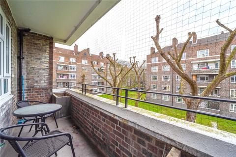 33 Lawrence Close, London, W12 7ND