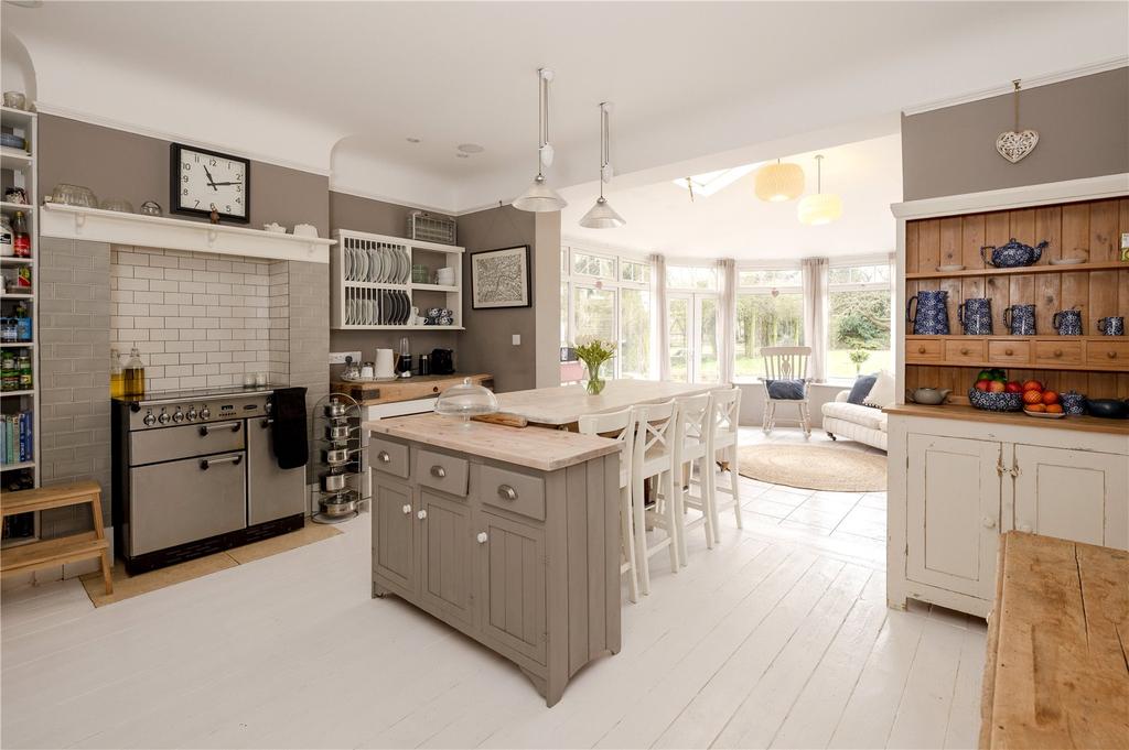 Kitchen/Breakfast