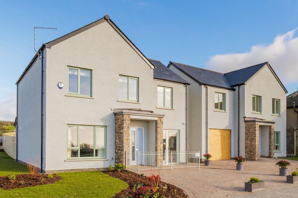 23 Winfield Gardens, Allithwaite... 4 bed detached house