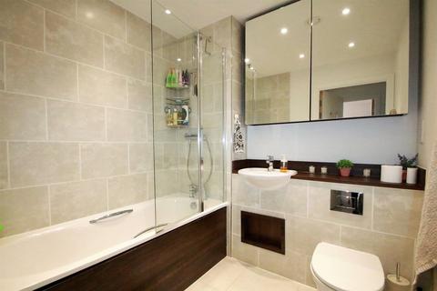 undefined, New South Quarter, Croydon