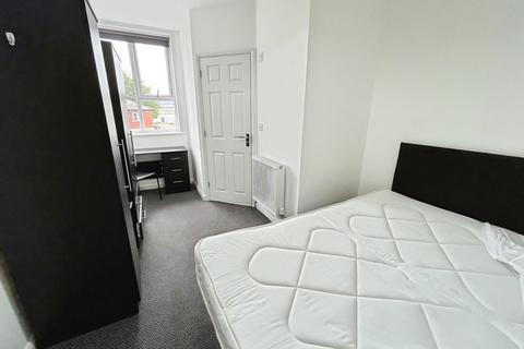 5 bedroom apartment to rent, London Road, Gloucester