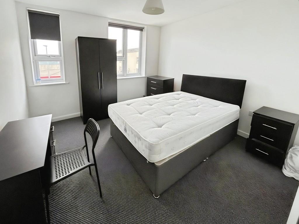 C5b35956-large 20room
