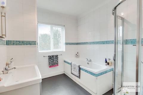 6 Culmington Road, South Croydon, CR2 6DR