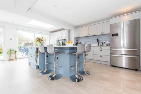 6 Briar Lane, Carshalton, SM5 4PX