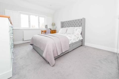 6 Briar Lane, Carshalton, SM5 4PX
