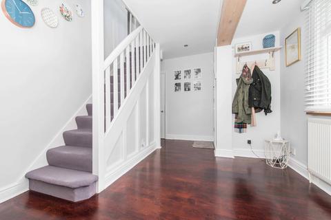 6 Briar Lane, Carshalton, SM5 4PX