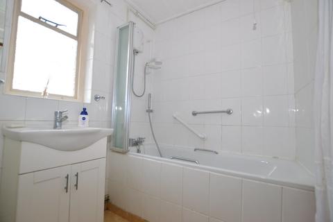 5 Messent Road, London, SE9 6AG