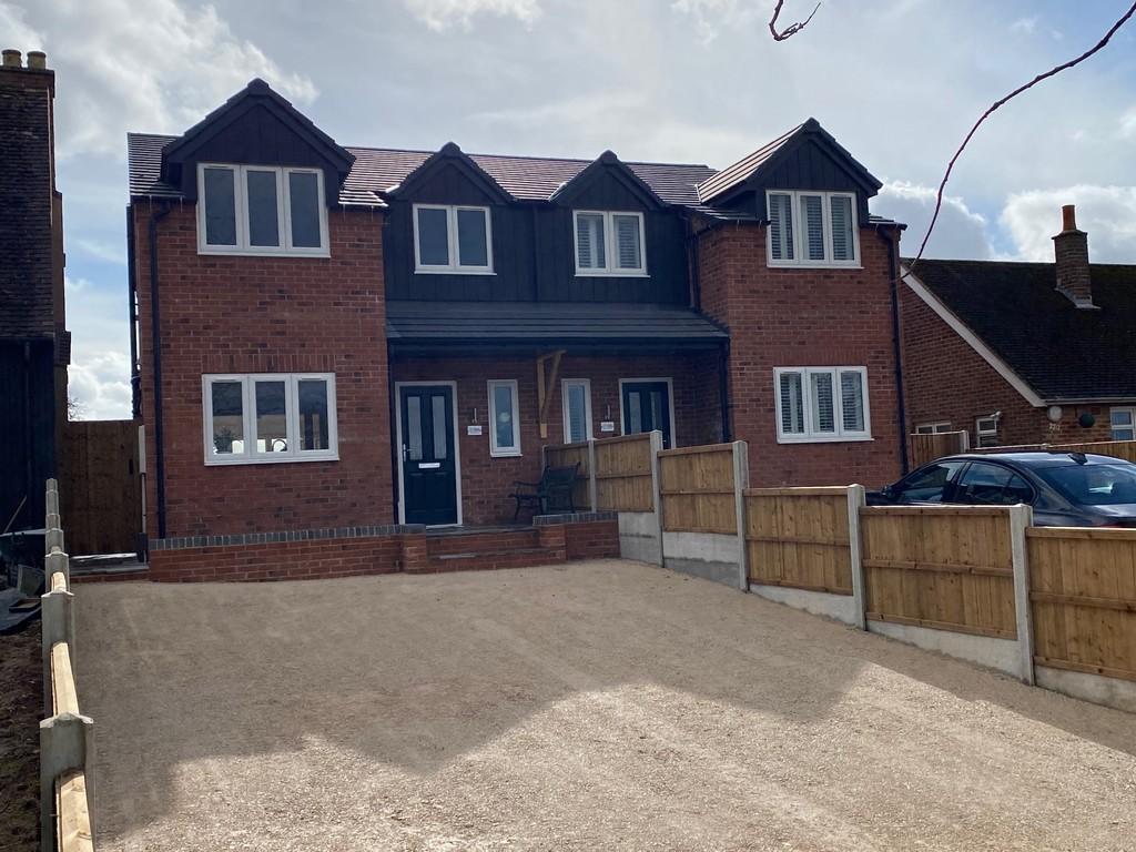 Beamhill Road, BurtononTrent 3 bed semidetached house £292,000