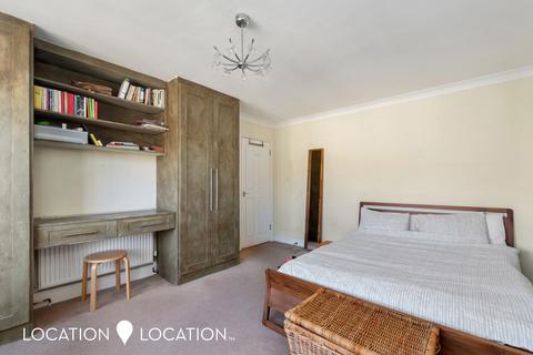 3 bedroom flat for sale - Walford Road, N16
