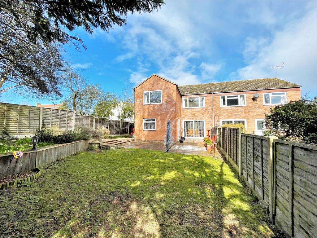 Wignall Street, Lawford, Manningtree, CO11 4 bed semidetached house