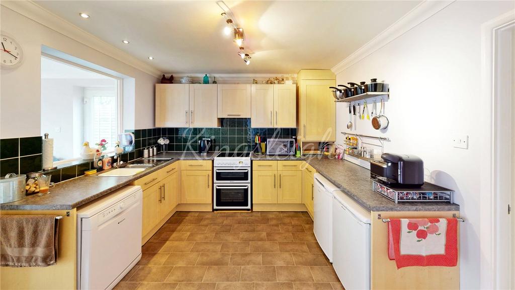Wignall Street, Lawford, Manningtree, CO11 4 bed semidetached house