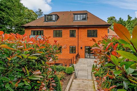 Apartment 7, Birchcroft Brockenhurst Road, Ascot, SL5 9HA