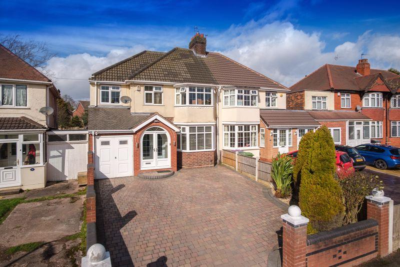 Rosemary Crescent West, Goldthorn, Wolverhampton 4 bed semidetached