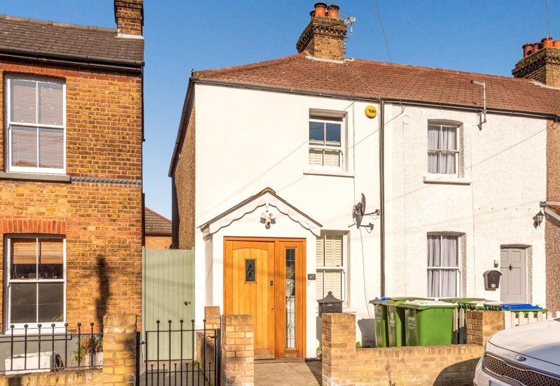 Shirley Road, Sidcup 2 bed end of terrace house £400,000