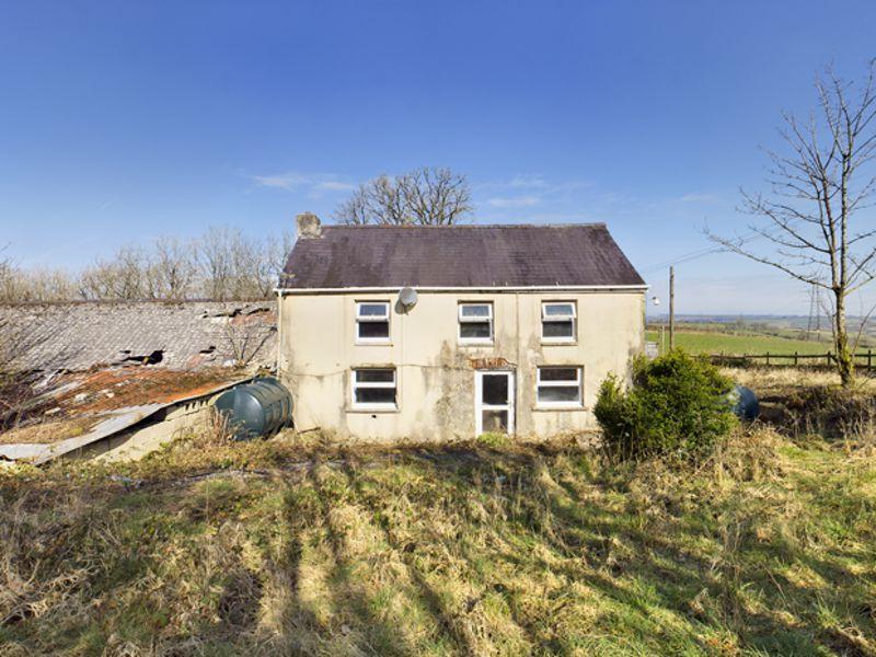 Blaenycoed Road, Carmarthen 4 bed detached house £350,000