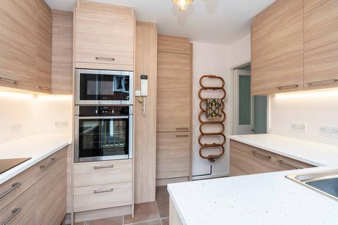 17 Claygate Road, Dorking, RH4 2PR