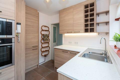 17 Claygate Road, Dorking, RH4 2PR