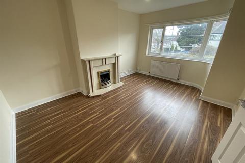 2 bedroom ground floor flat to rent - Sandringham Drive, Leeds, West Yorkshire, LS17 8DA
