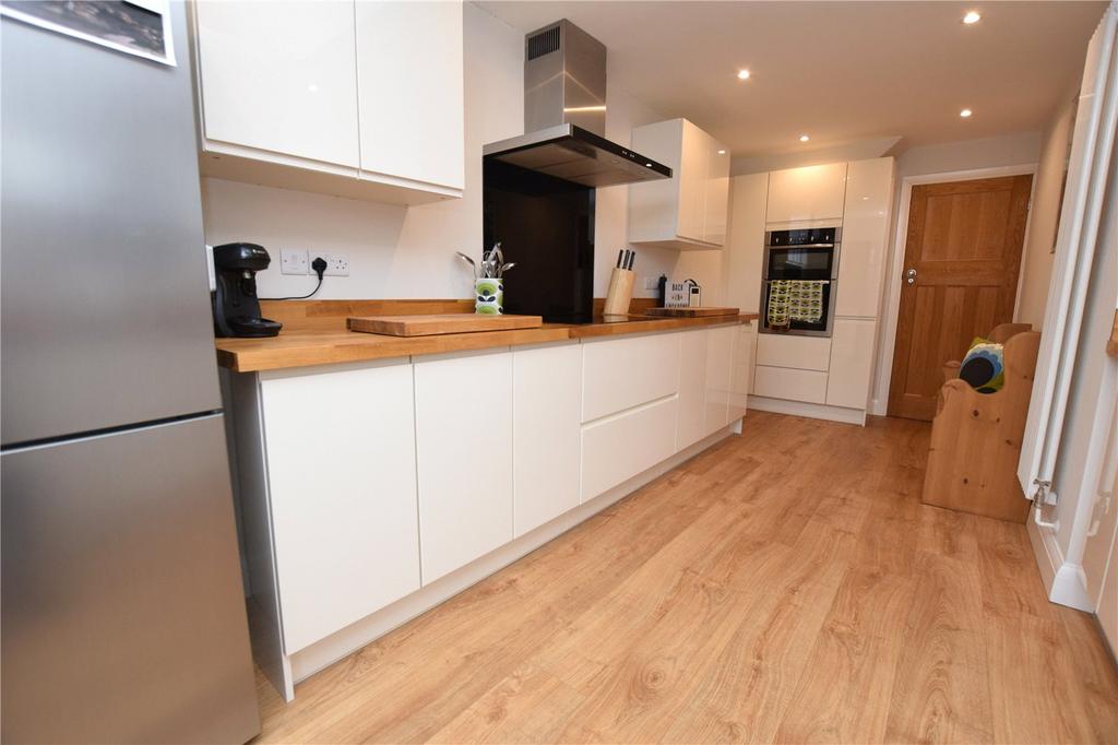 Kitchen Shot 2