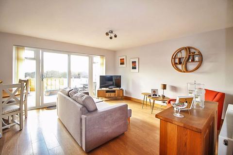 80 Deepdale Lane, Lower Gornal, Dudley, DY3 2AE