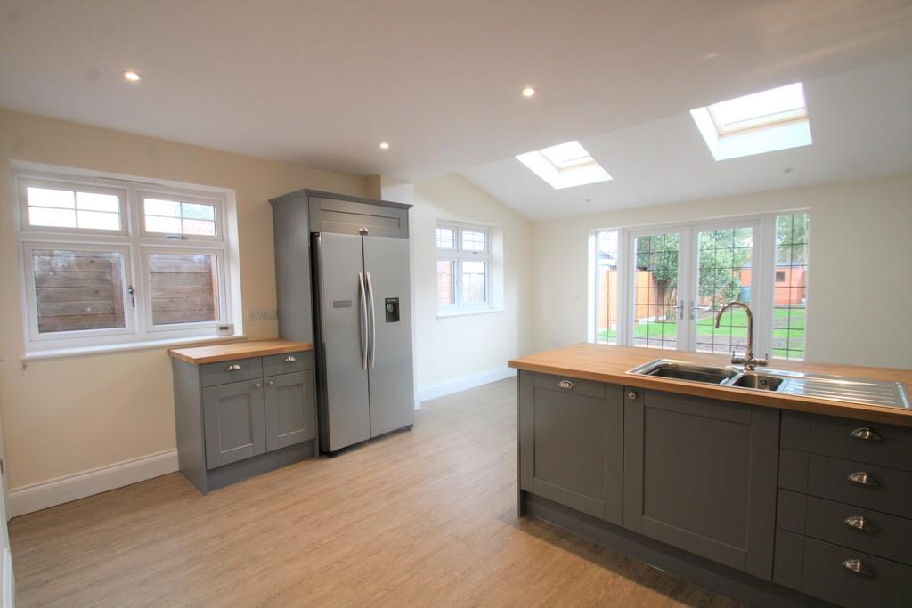 Drury Road, Colchester 3 bed semidetached house £1,500 pcm (£346 pw)