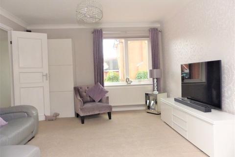 46 Betteridge Drive, Sutton Coldfield, B76 1FN