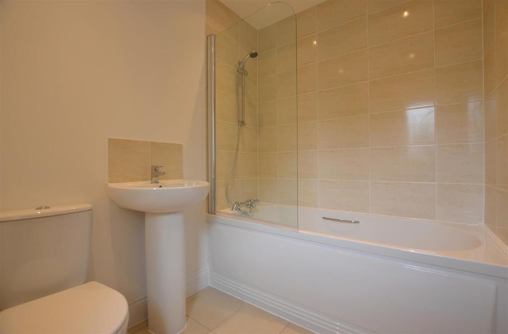 Bathroom.JPG