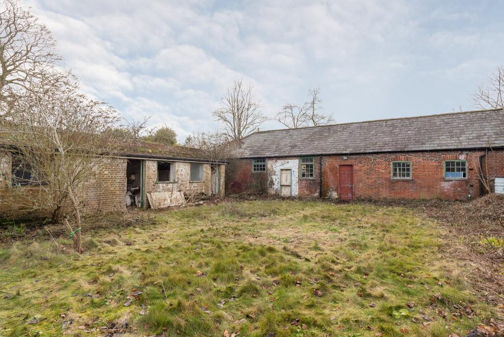 Lot 2 The Old School