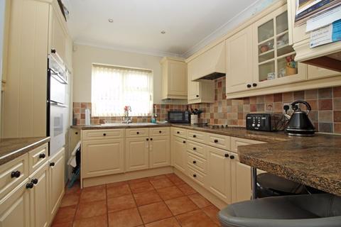 290 Limpsfield Road, South Croydon, CR2 9DD