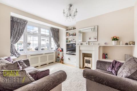 33 Macdonald Avenue, Hornchurch, RM11 2NF