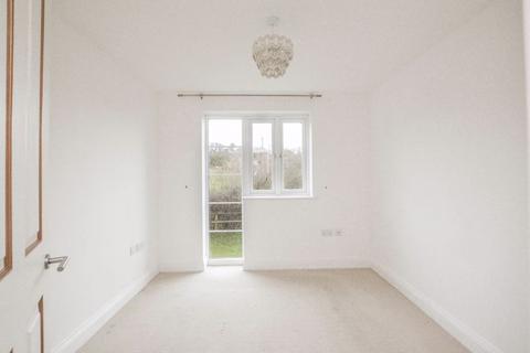 4 Pembroke Fields, Dinton, Salisbury, SP3 5EE