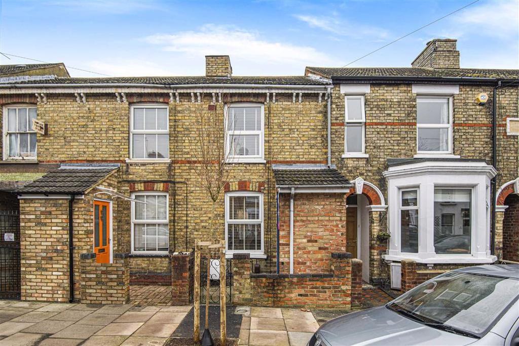 Garfield Street, Bedford 3 bed terraced house £205,000