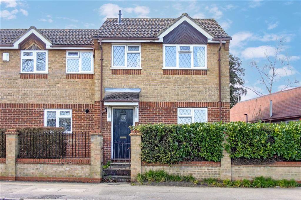 Courthouse Road, Maidenhead, Berkshire 3 bed semidetached house £415,000